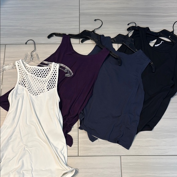 Lot of 4 Women's Assorted Tank Tops - Black, White, Purple, Navy - Picture 1 of 9